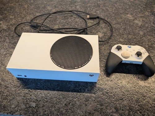 Used xbox series console - xbox,